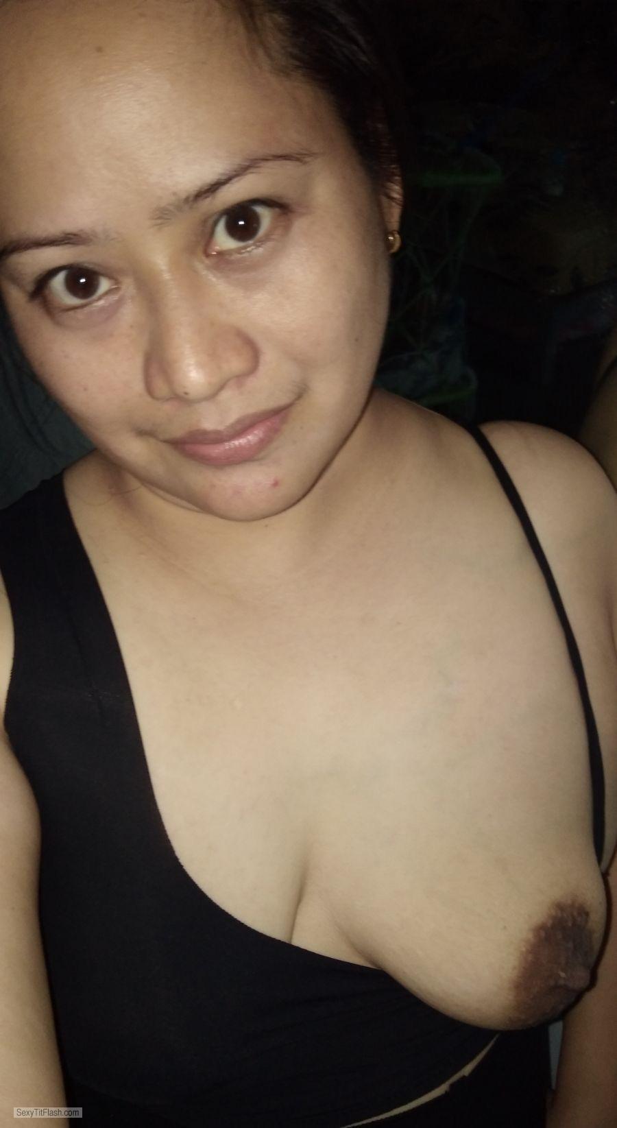 Mittelgrosser Busen Meiner Frau Topless Selbstporträt von Sexy Filipina
